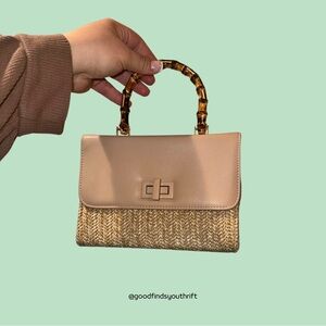 LIKE DREAMS Briar Turn Lick Wooden Handle Straw Cream Faux Leather